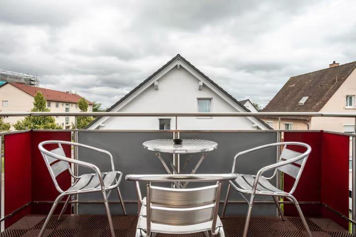 Diamond Apartment *